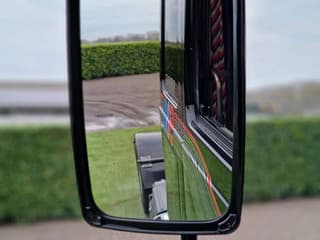 Volvo 500 Globetrotter 4x2 - Fully renovated - Volvo Demo colors - New paint - Perfect shape - Telma - Image 30