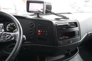 Mercedes-Benz 1018L 4x2 Bakwagen met laadklep Automaat - Image 14
