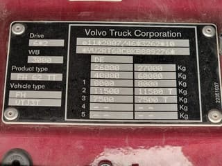 Volvo 13.540 Lowroof 6x2 - Show truck - Custom interior - Full air suspension - I parkcool - VEB+ - Image 32