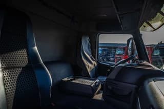 Volvo FM330-6X2+E5 (10pneus/tires) - Image 15