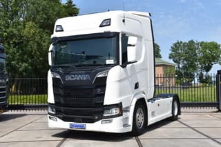 Scania R520 V8 NGS 4x2 - RETARDER - 523 TKM - PARK. AIRCO - ACC - NAVI - 2 x FUEL TANKS - LED LIGHTS - - Image 2