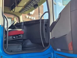 Volvo 13.420 4x2 - Image 20