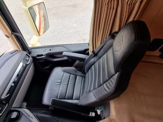 Scania R580 V8 NGS Highline 6x2 - PTO/Hydraulic - 2.95 WB - Retarder - Night clima - Custom interior - Image 21