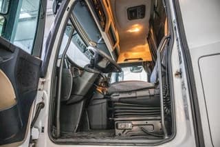 Mercedes-Benz 1845LS+E6+VOITH - Image 7
