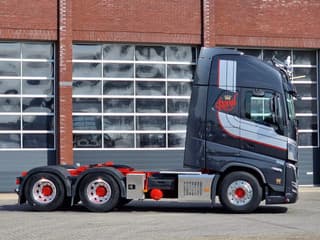 Volvo 13.540 Globetrotterl XL 6x4 - Royal - Retarder - Full air - 3.40 WB - Low KM - Image 8