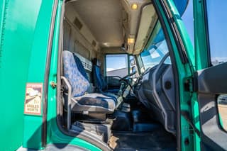 Iveco 120E18 - Image 18
