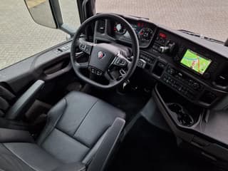 Scania 660S V8 NGS Highline 6x2/4 - New - Old dashboard - Full spec - Retarder - Night clima - Led - Leather - Navi - Image 9