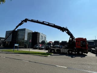 Scania R560 V8 8X2 + EFFER CRANE 1550 6S + FLYJIP 6XHYDR + REMOTE + WINCH - Image 7
