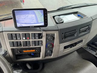 Volvo 4X2 - EURO 6 + DHOLLANDIA LIFT - Image 13