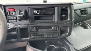 Scania 450 - Image 15
