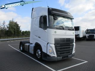 Volvo 500 - Image 4
