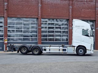 Volvo 13.500 Globetrotter XL 6x2 - BDF - Retarder - I parkcool - Full air - 4.90 WB - Image 8