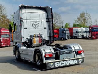 Scania R580 V8 Topline 4x2 - Full spec - Custom interior - Retarder - Night clima - Full air - Navi - Image 5