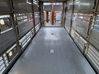 DAF XF 440 2015 - SuperSpaceCab 6x2*4 - Cuppers 1-2-3 deck Livestock + Cuppers 3 deck trailer 2009 afbeelding 64