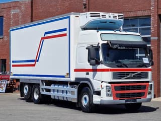 Volvo FM 420 6x2*4 - Thermoking Frigo - Chereau Box - Dhollandia loadlift - Euro 5 - Manual gearbox