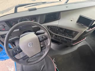 Volvo 420 4X2 ADR EURO 6 ALCOA - Image 11