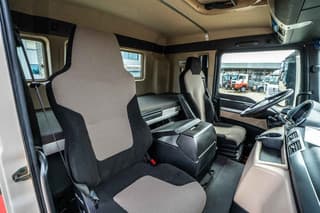 MAN 18.460 BLS 4X4 + kiphydr. (Cardan) - Image 17