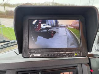 Renault 8X4 - EURO 6 + HIAB 288 E-5 + JIB 70X-4 + REMOTE + FULL STEEL SUSP. TÜV TILL 12-2025 - Image 32