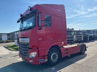 DAF 4X2 EURO 6 SKIRTS 2017 - Image 1
