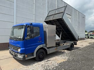 Mercedes-Benz 815 4X2 3 WAY KIPPER FULL STEEL MANUAL GEAR - Image 1