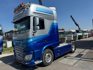 DAF 4X2 EURO 6 SKIRTS STANDKLIMA HYDRAULIC - Image 1