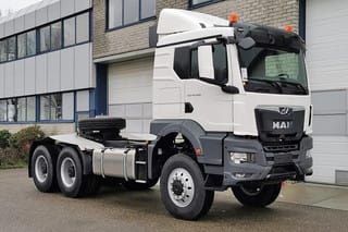 MAN 40.480 BB SA Tractor Head (13 units) - Image 1