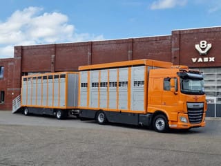 DAF 530 4x2 - Livestock Menke + 2018 Menke trailer 2 deck - Water + Ventilation - Lifting roof - Image 1