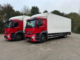 Mercedes-Benz 4X2  4 UNITS EURO 6 DHOLLANDIA LIFT - Image 1