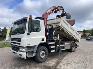 DAF CF 75.250 4x2 Tipper with HMF-1060 Euro 3 - Image 1