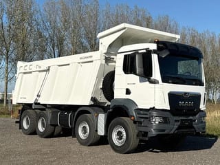 MAN 41.400 BB CH 8x4 Tipper Truck - Image 1