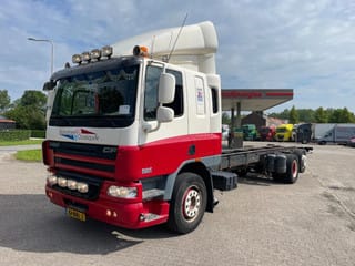 DAF CF 75.310 6x2 Chassis Cabine 2013 - Image 1