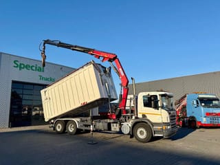 Scania P320 6x2 / Retarder / Kipper (37m3) / HMF 2620-K3 / Only 143.228km !! - Image 1