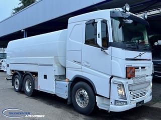 Volvo 540 - Image 1