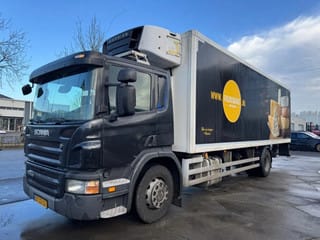 Scania P230 4X2 - EURO 4 + CARRIER SUPRA 950 MT + DHOLLANDIA LIFT - Image 1