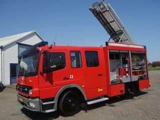 Mercedes-Benz 1326 ziegler pump - Image 1