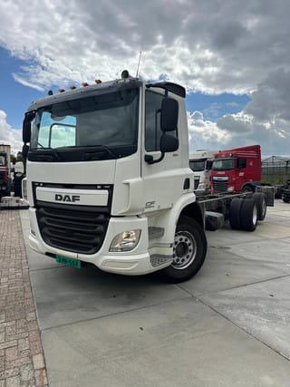 DAF CF 330 6x2 / 2016 / Euro 6 MX-11 - Image 1