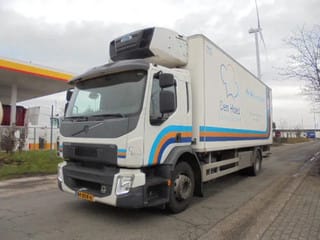 Volvo 250 CHEREAU NL TRUCK - Image 1