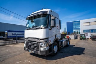 Renault T 520 - Image 1