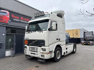 Volvo 12.460 4X2 Globetrotter steel/air retarder - Image 1