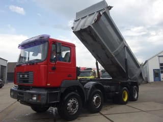 MAN 410 8x4 kipper,manual feulpomp,steel kipper - Image 1
