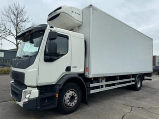 Volvo 4X2 - EURO 6 + THERMOKING T-500R + DHOLLANDIA LIFT - Image 1