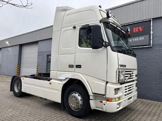 Volvo 16.520 Globetrotter XL 4x2 - Image 1