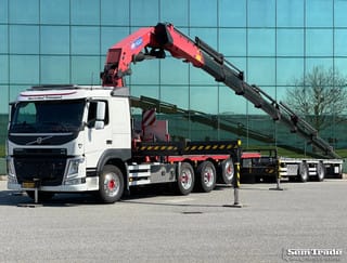Volvo 8X4   HMF 6020 K8  KRAAN    231.000 KM     +    2023 STERK TRAILER   SUPER CONDITION - Image 1