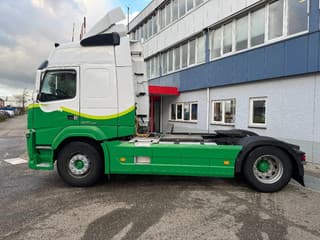 Volvo 4X2 EURO 6 SKIRTS AUTOMATIC - Image 7