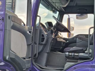 MAN TGA 2008 - 18.360 4x2 - Horse truck + full camper - 4 seats - Loadramp - Automatic gearbox afbeelding 12