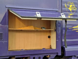 MAN TGA 2008 - 18.360 4x2 - Horse truck + full camper - 4 seats - Loadramp - Automatic gearbox afbeelding 15