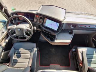 Scania 590S V8 NGS Highline 4x2 - New - Facelift - Full spec - Retarder - Leather - Full air - Image 22