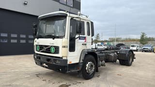 Volvo FL 220 (FULL STEEL SUSP. / 10 BOLTS / 18 TONS / VERY CLEAN CHASSIS !!! / CHASSIS 5.50M LENGHT) EL24338