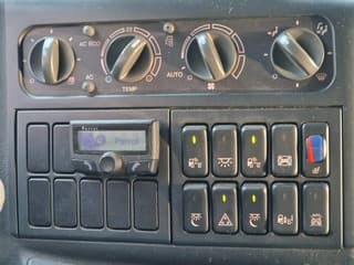 MAN TGA 2008 - 18.360 4x2 - Horse truck + full camper - 4 seats - Loadramp - Automatic gearbox afbeelding 26