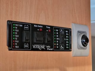 MAN TGA 2008 - 18.360 4x2 - Horse truck + full camper - 4 seats - Loadramp - Automatic gearbox afbeelding 41